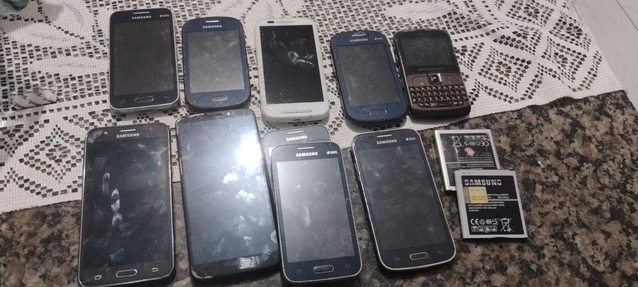 Celulares antigos (tirar peças) - Foto 2