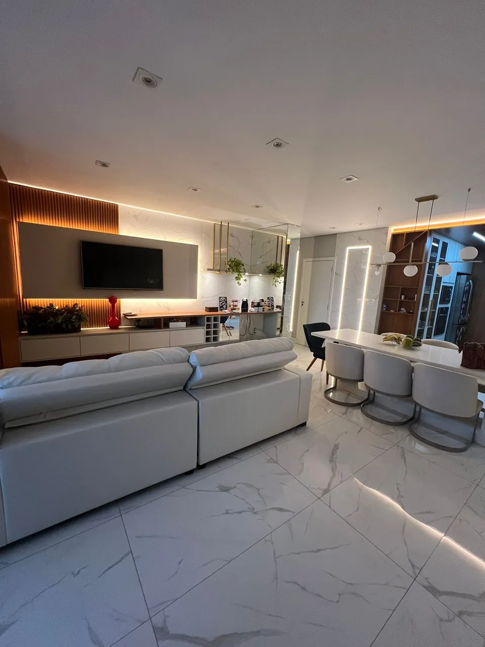 Luxuoso apartamento para locação