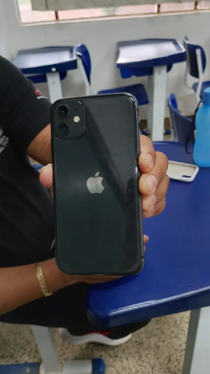 IPHONE 11 64GB