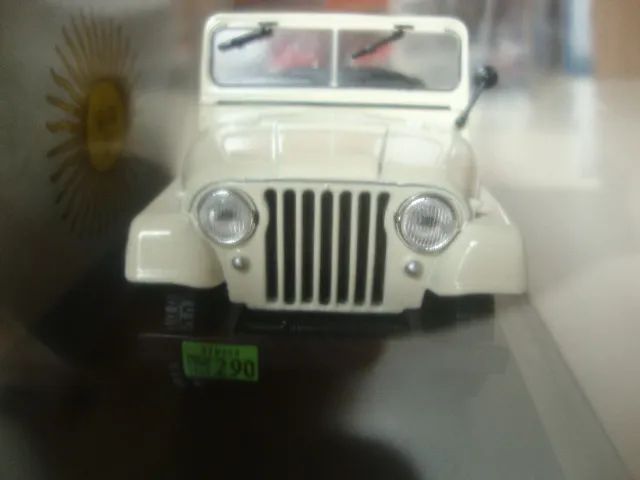 Miniatura - IKA Jeep (1956) - 1:43 - Importada, Lacrada - Foto 3