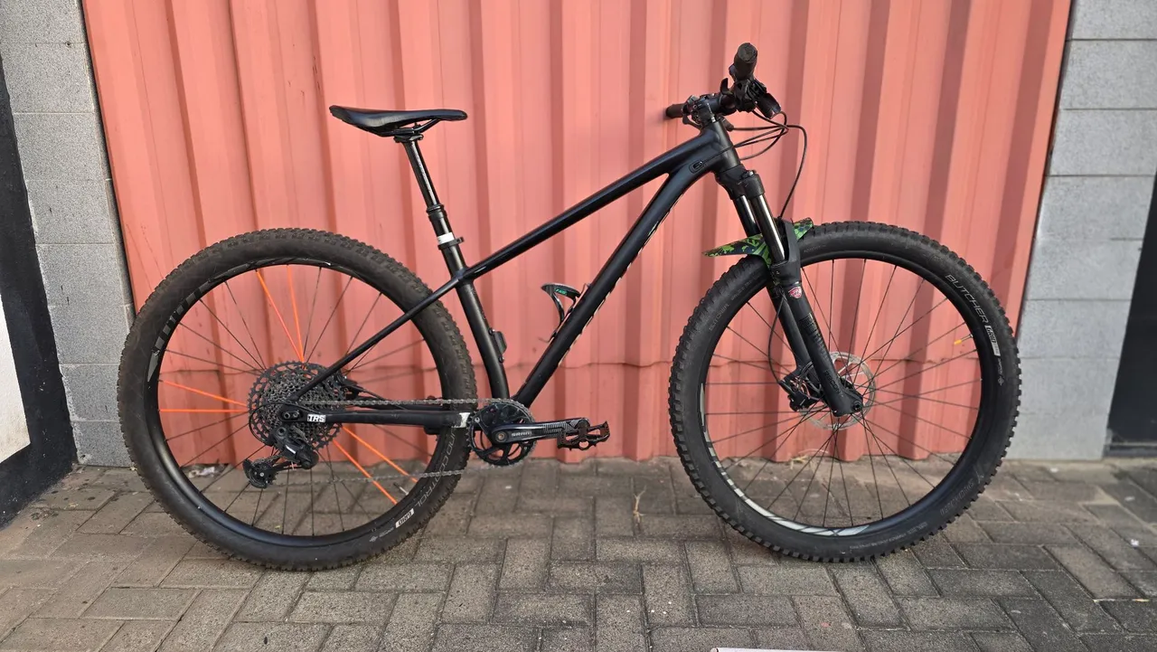 自転車本体 Specialized S-works Fuse SPECIALIZED S-WORKS FUSE CARBON HARDTAIL ENDURO Ohlins RXF36 XX1