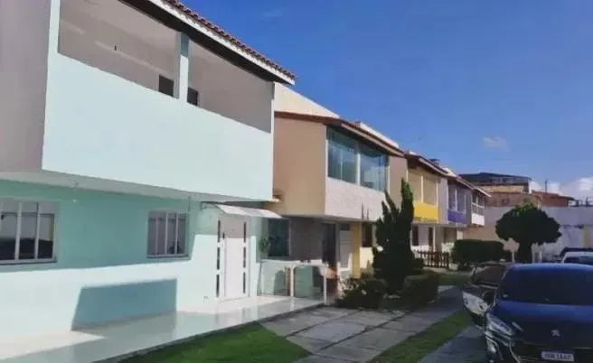 Casa para Venda em Lauro de Freitas, Ipitanga, 3 dormitórios, 2 suítes, 4 banheiros, 2 vag
