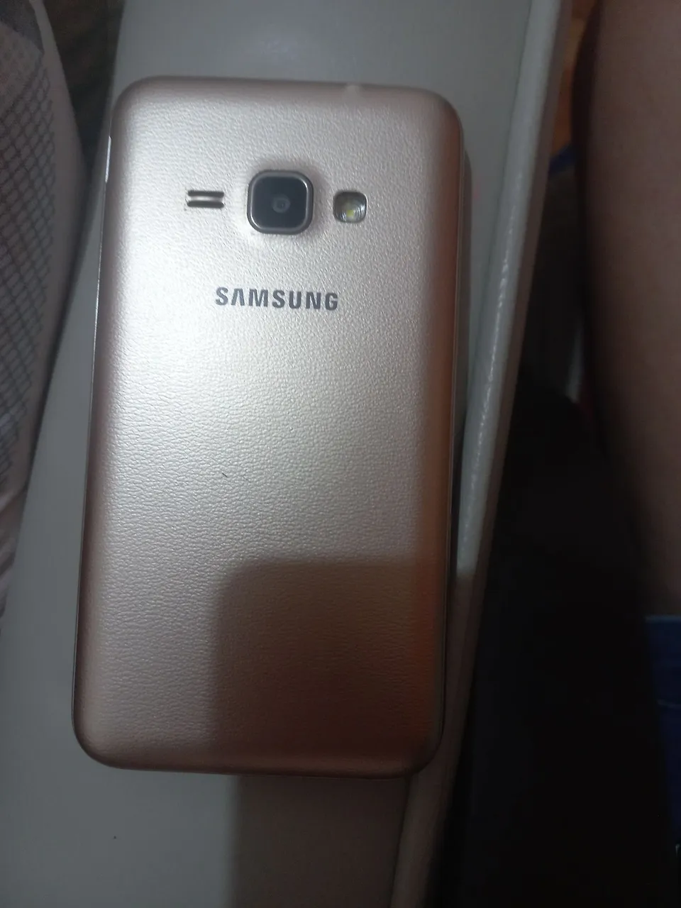 Samsung J7