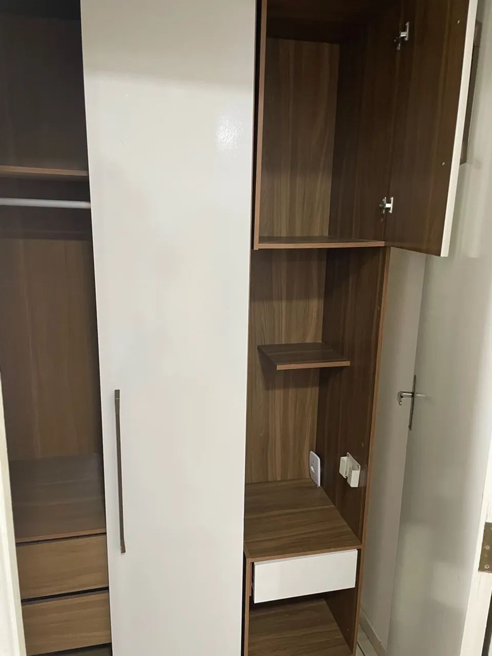 Guarda-Roupa Moderno e Funcional - Foto 2