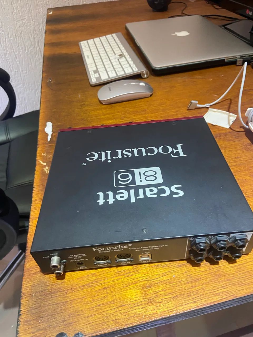 Interface de Áudio Focusrite 8i6 - Foto 2