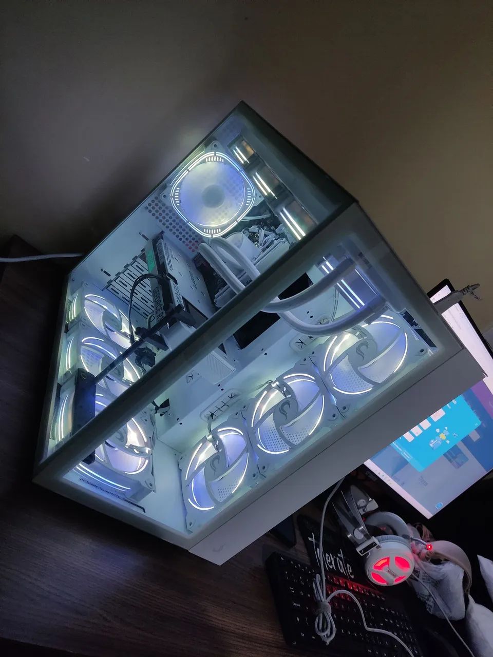 PC Gamer64208794287617121