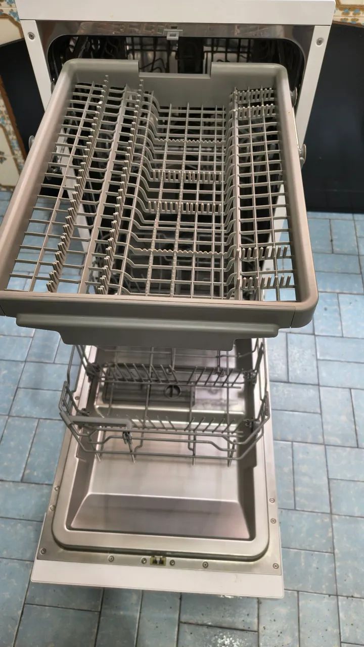 Lava louças Brastemp 10 serviços pouquíssimo uso 10x sem juros  - Foto 2