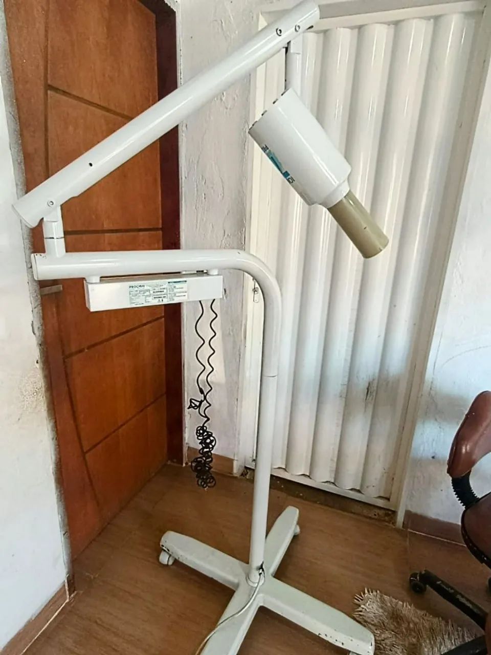 Consultório odontogico desmontado.  - Foto 3