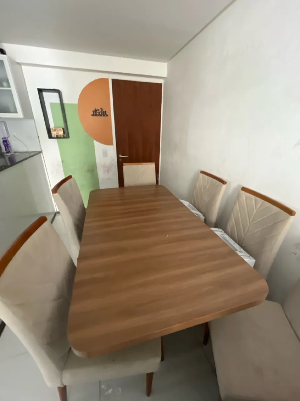 MESA COM 6 CADEIRAS