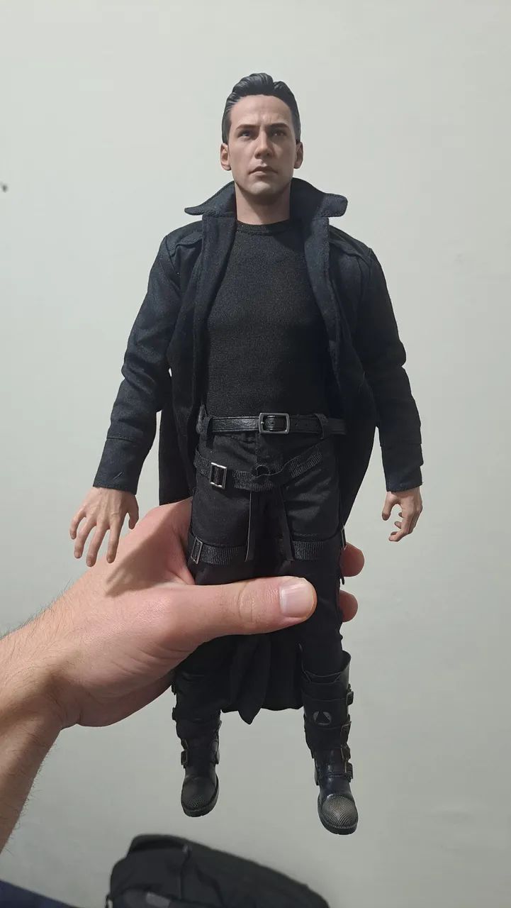 Hot Toys Neo The Matrix - Escala 1/6 (MMS466) Original com