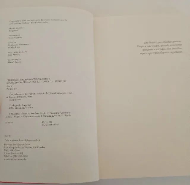 Livro - Deslembrança - Foto 2