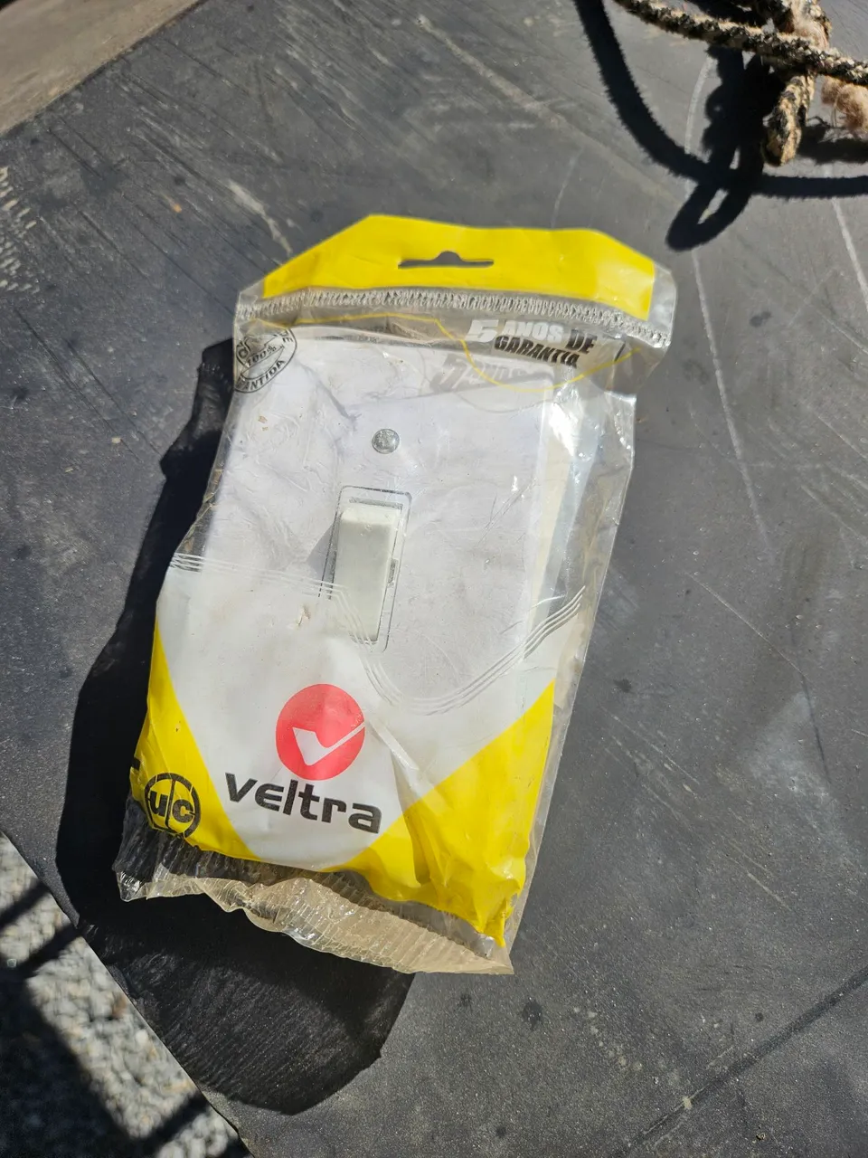 20  Interruptores de Luz Veltra - Novo na Embalagem