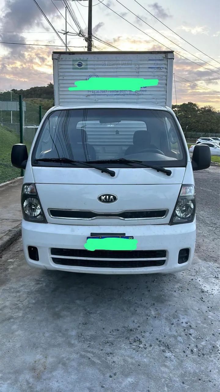 Vendo um Kia Bongo 2014/2015 - Foto 3