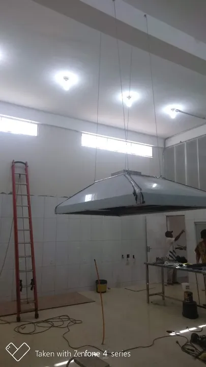 Coifas industriais em aço inox sob medida