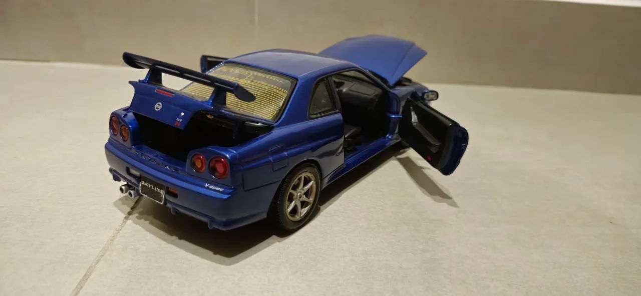 Nissan Skyline GT-R R34- miniatura 1/18 - Foto 5