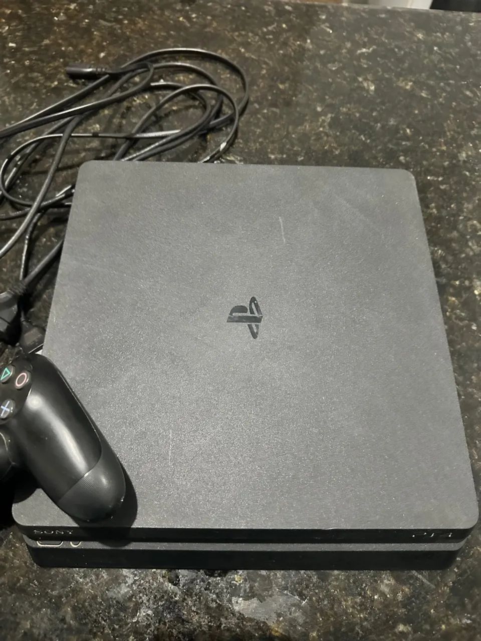 Playstation 4 Slim 1 TB