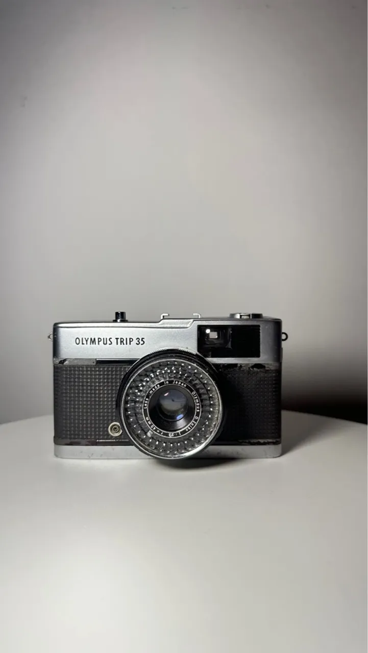 Olympus Trip 35 - Câmera Analógica Clássica