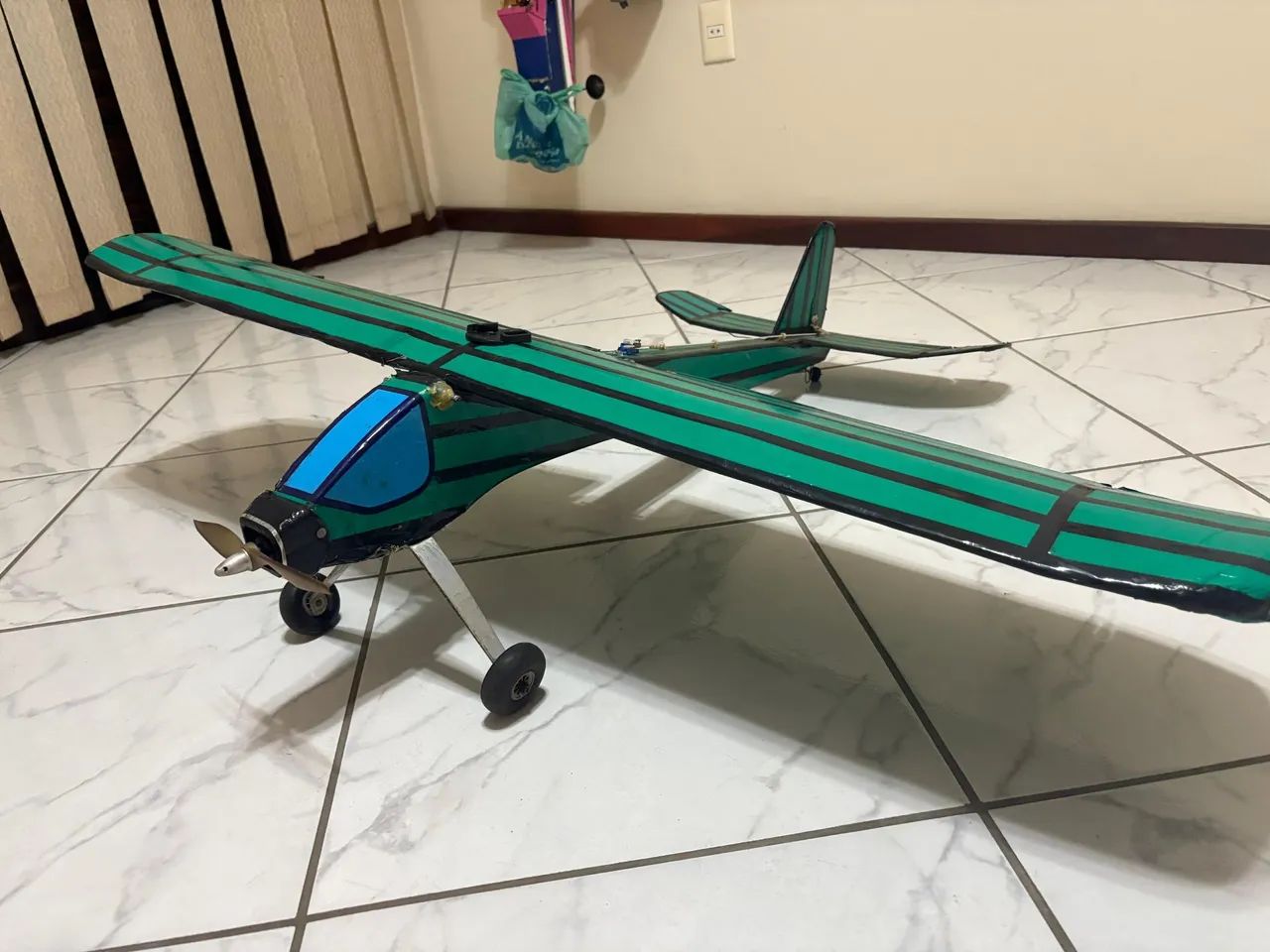 Aeromodelo elétrico asa alta treinador - Foto 3