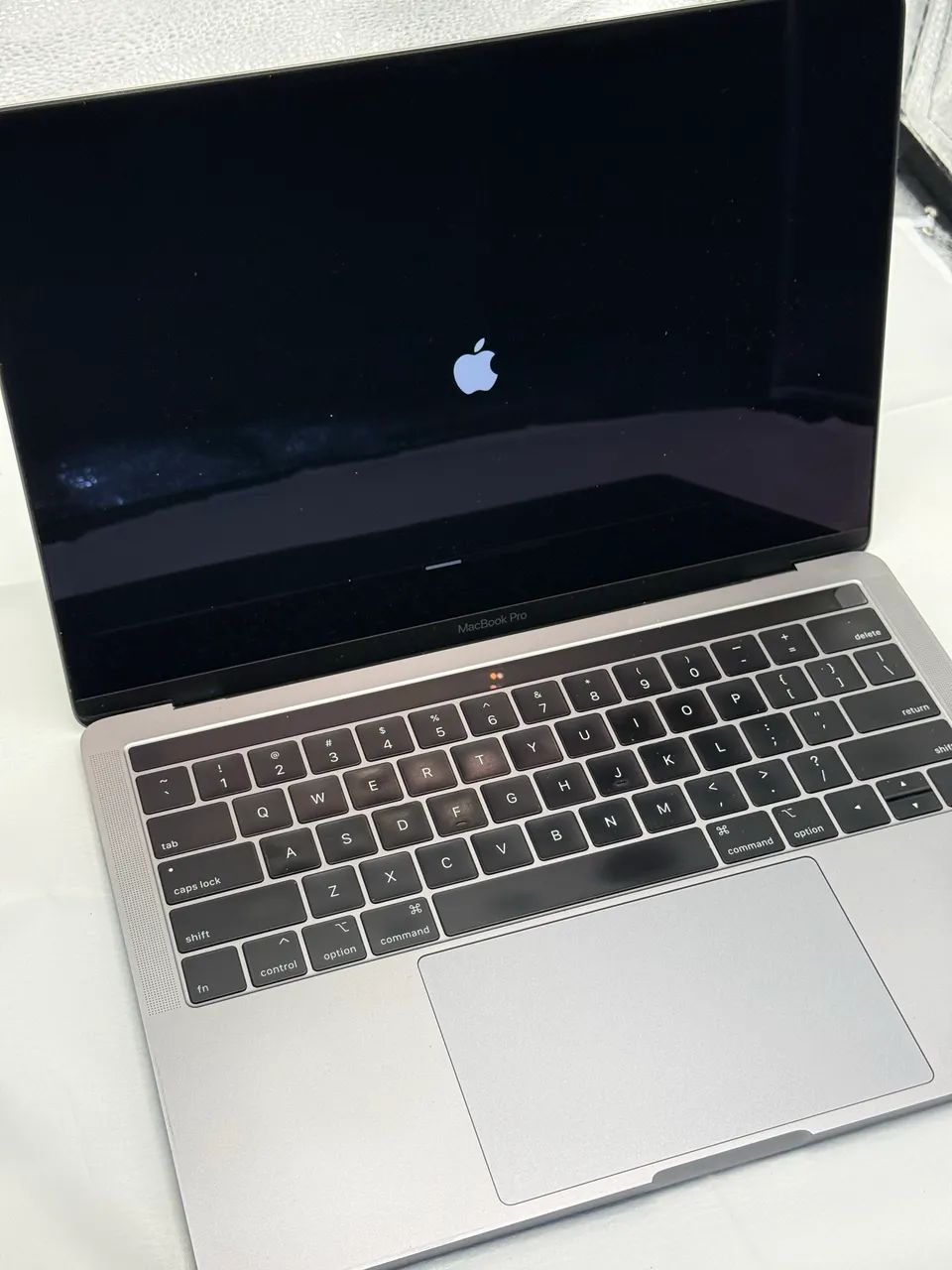 MacBook Pro 2019 i5 16RAM 512SSD touchbar - Notebooks - Penha de