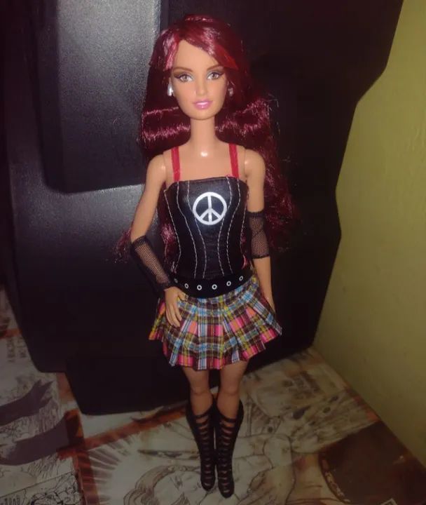 Boneca Barbie RBD rebelde Dulce Maria Roberta show  - Foto 3