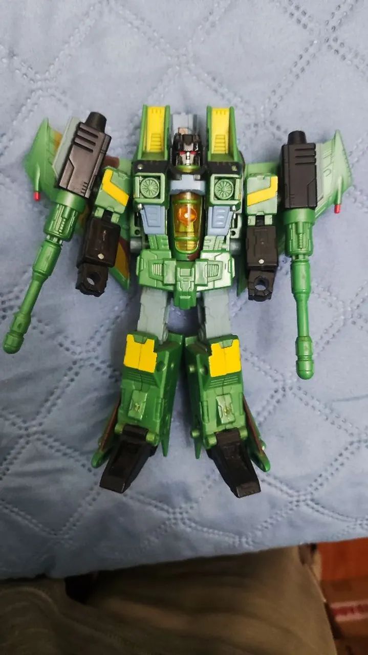 Transformers Universe Acid Storm