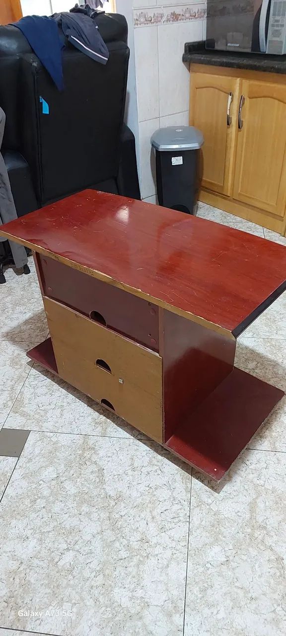 Mesa  com prateleiras - Foto 2