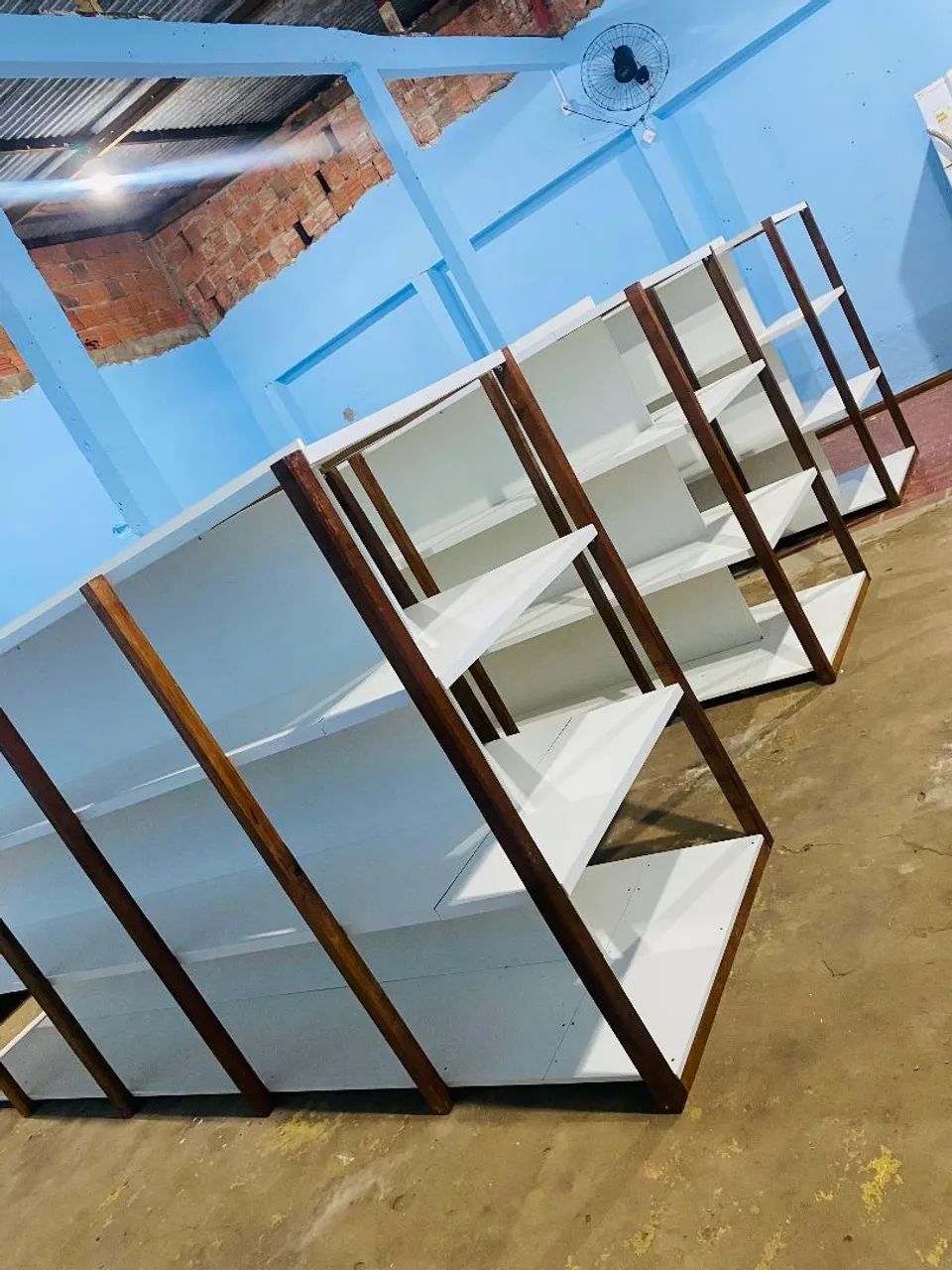 Expositor/Prateleira para comércio - Foto 2