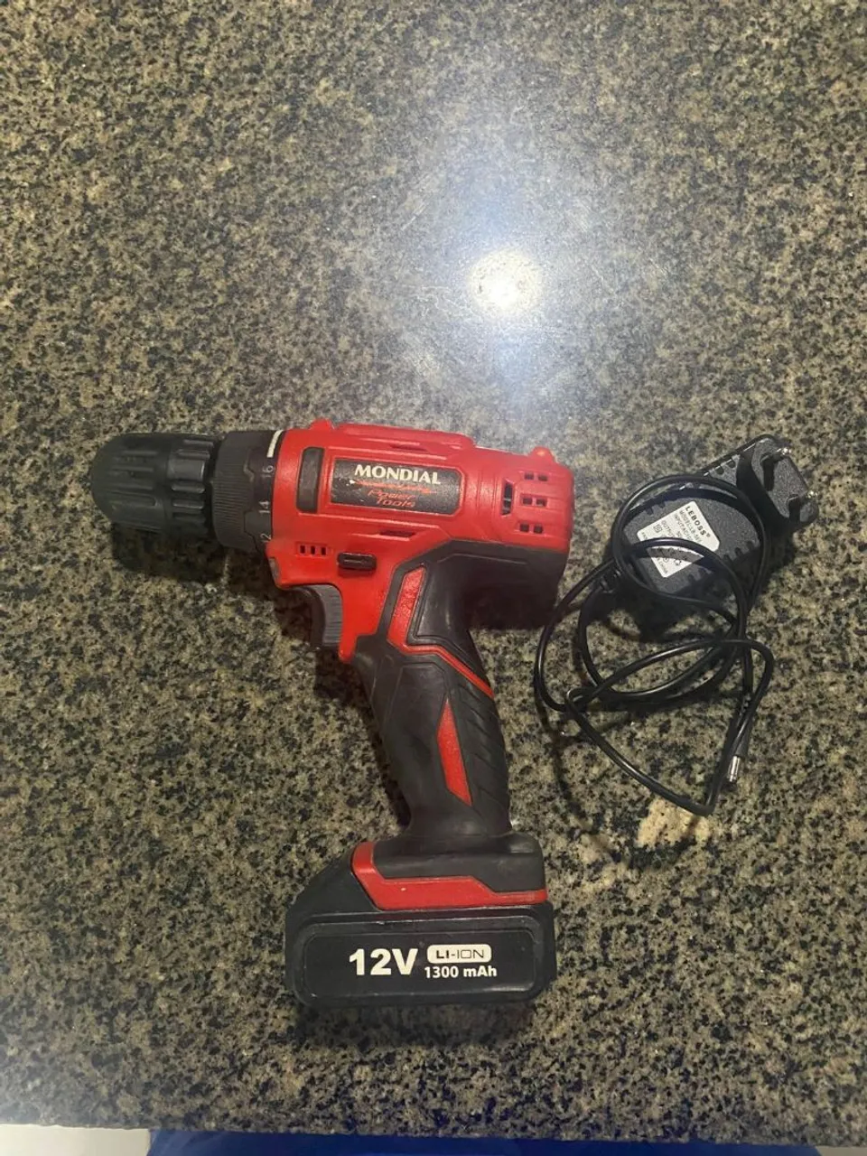 Parafusadeira/Furadeira Mondial 12V