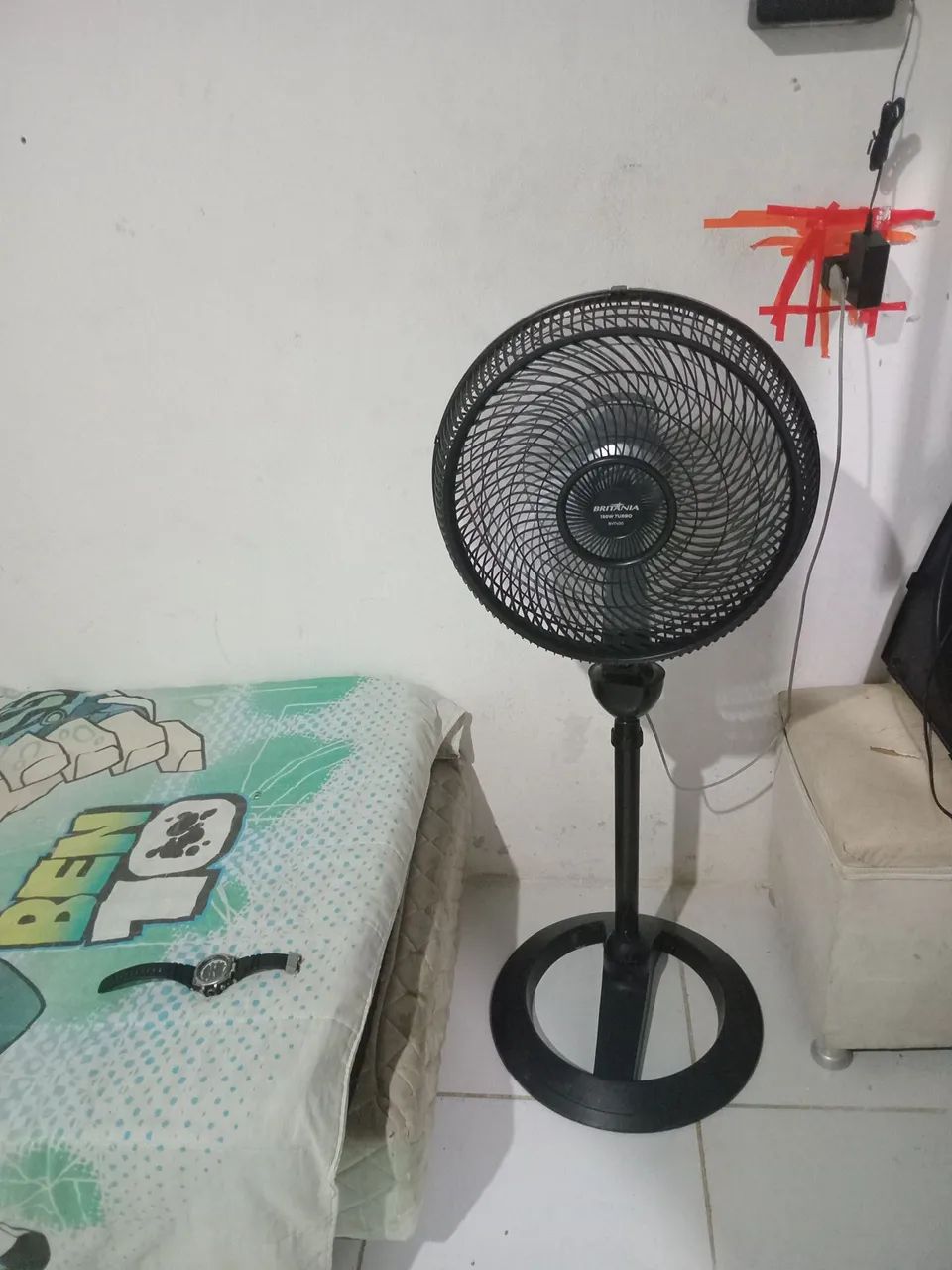 Vendo ventilador de coluna Britânia 2 meses de uso novo preço negociável 