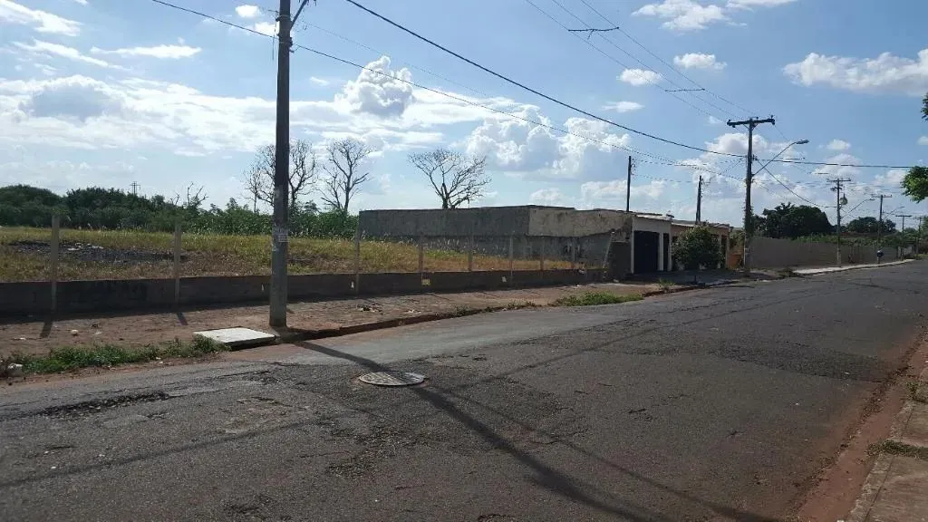 BAIXO O VALOR - OPORTUNIDADE Terreno à venda, 2631 m² por R$ 650.000 - Parque Industrial T