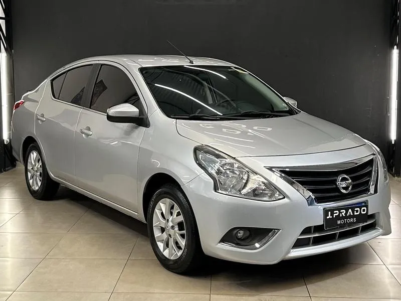 NISSAN NISSAN VERSA 16SV FLEX 2018