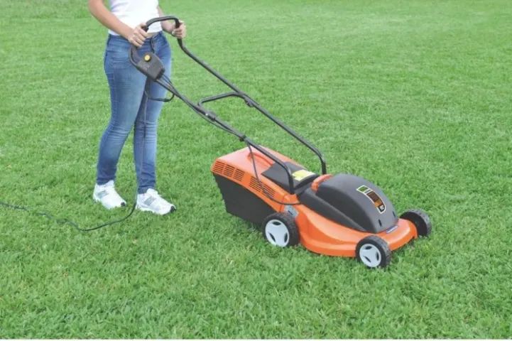 Cortador de Grama Tramontina 1300W - NOVO