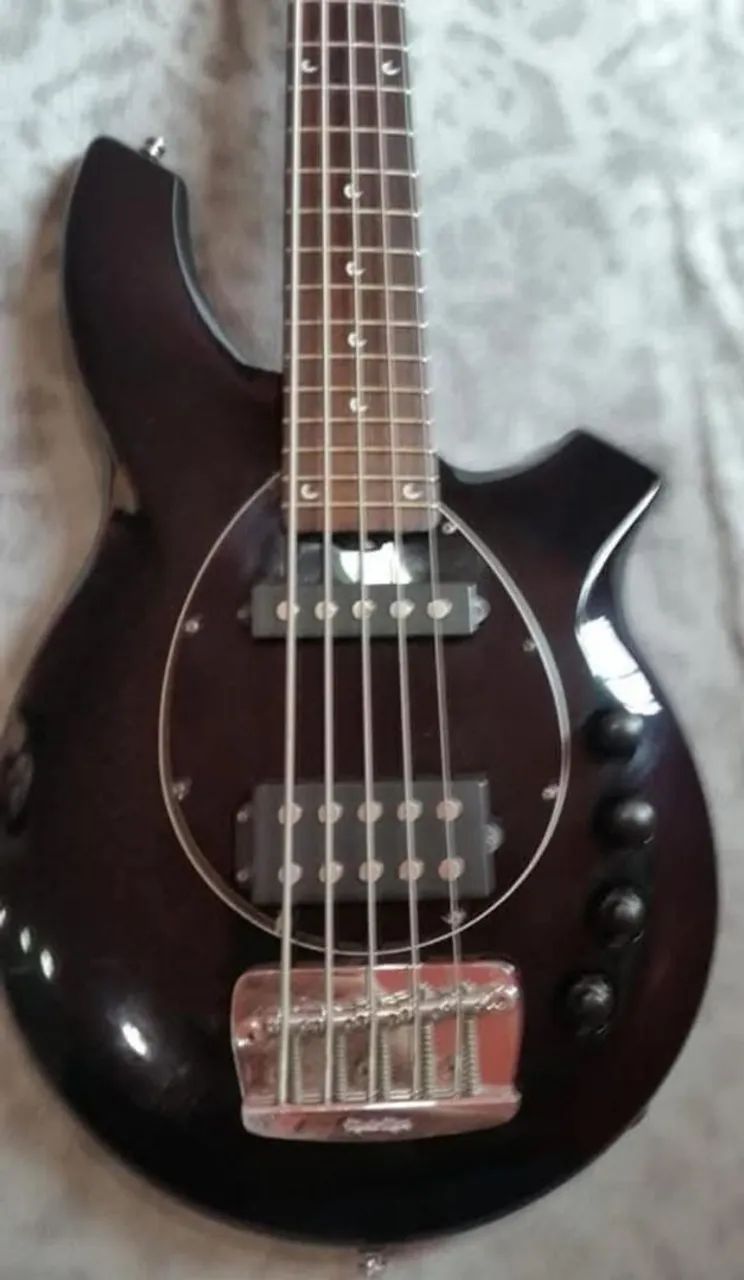 CONTRABAIXO MUSICMAN BONGO 5 CORDAS + CASE ORIGINAL - Foto 2