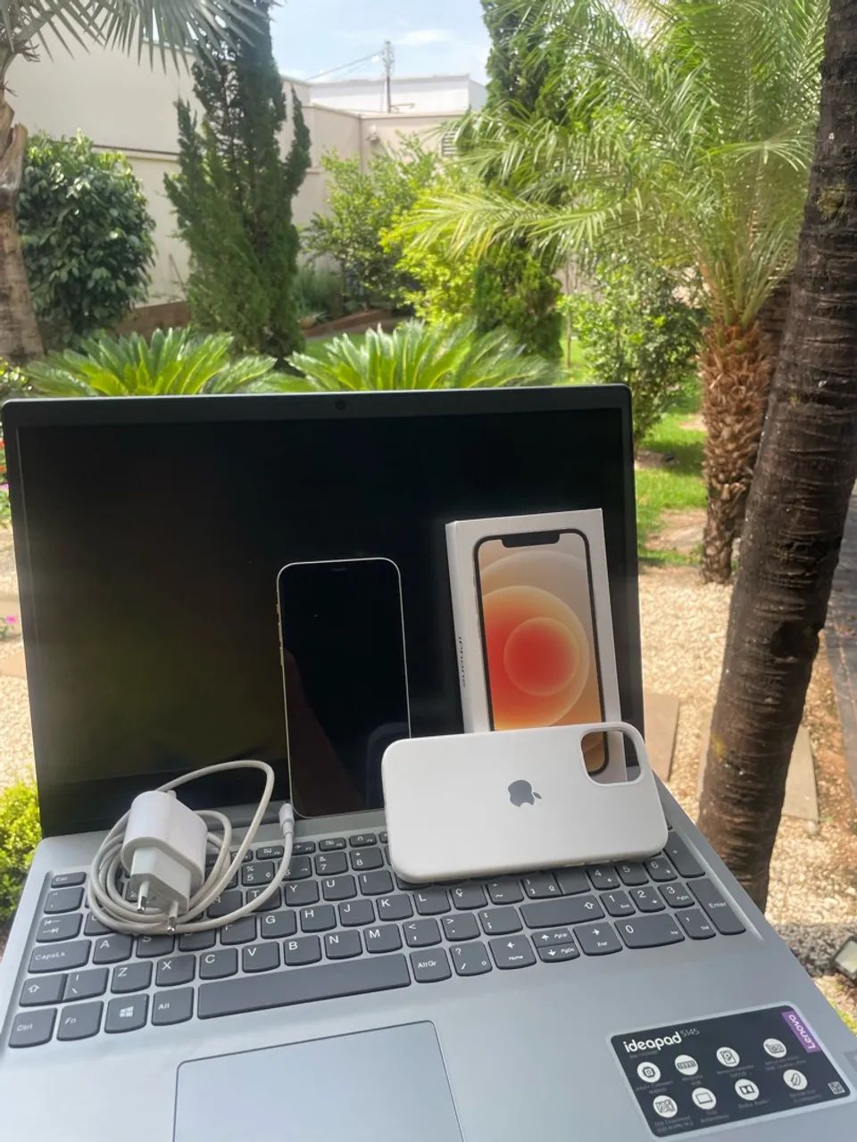iPhone 12 e Notebook Lenovo Ideapad s145