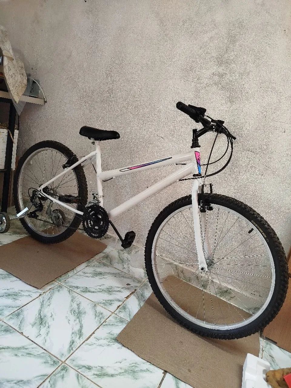 Vendo bicicleta semi-nova