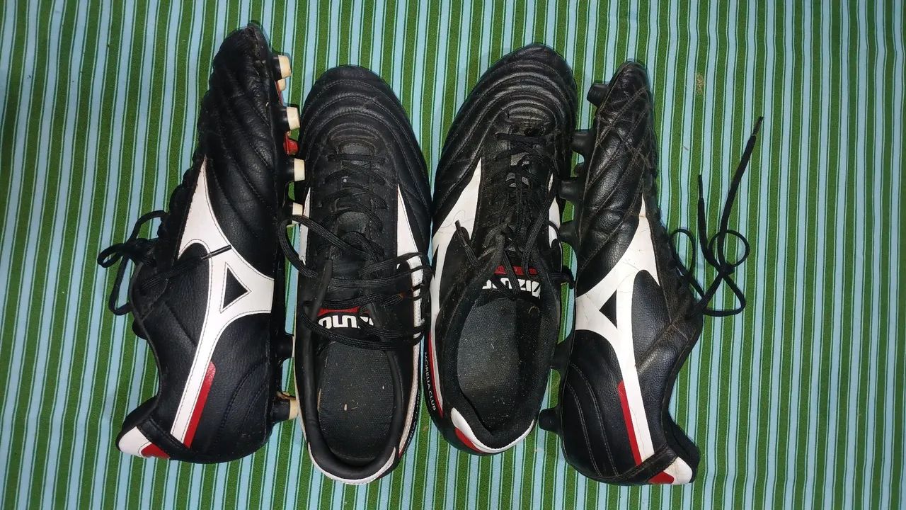 2 pares de Chuteira mizuno original tamanho 43