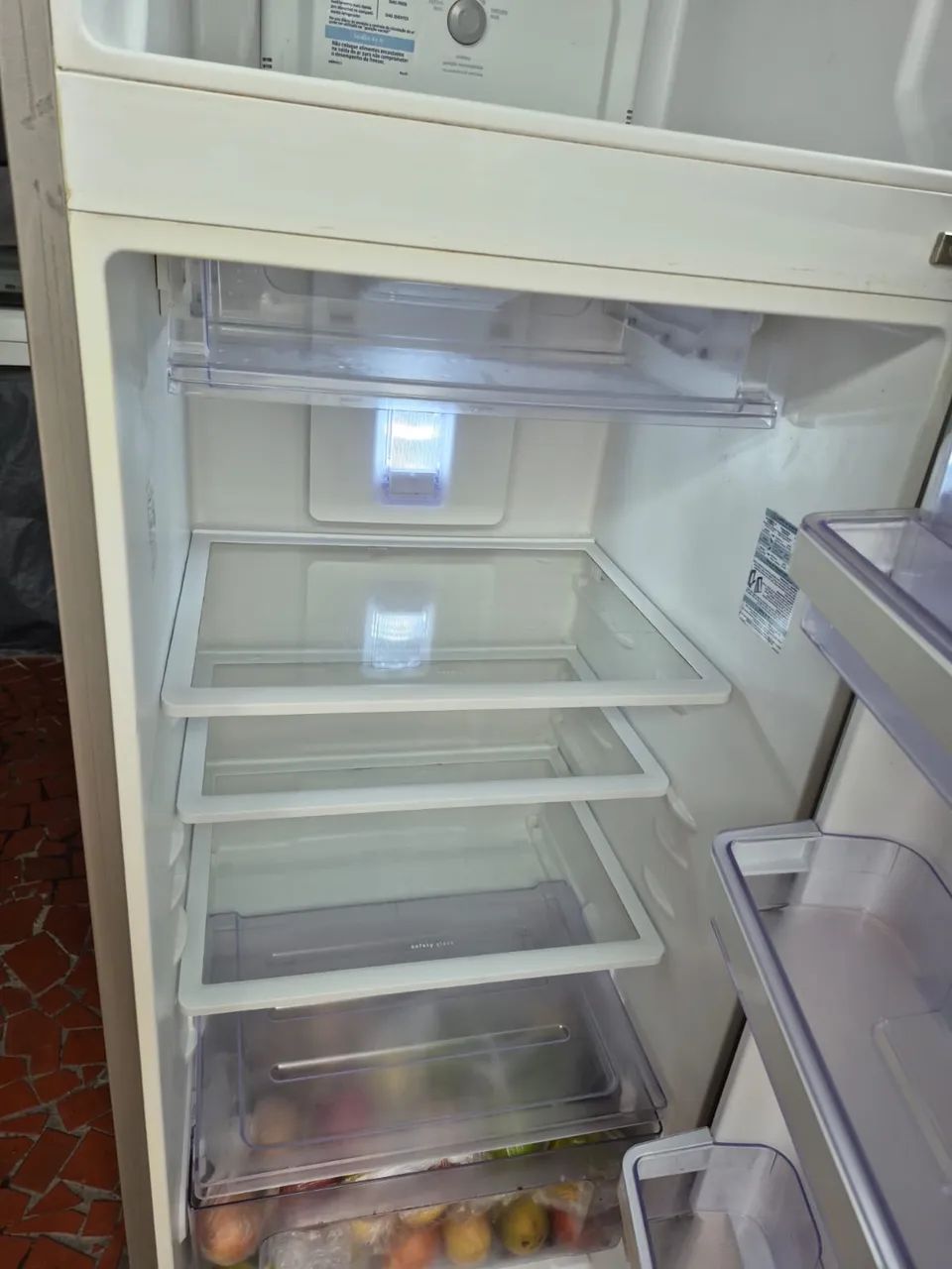 Refrigerador usado bem conservado  - Foto 5