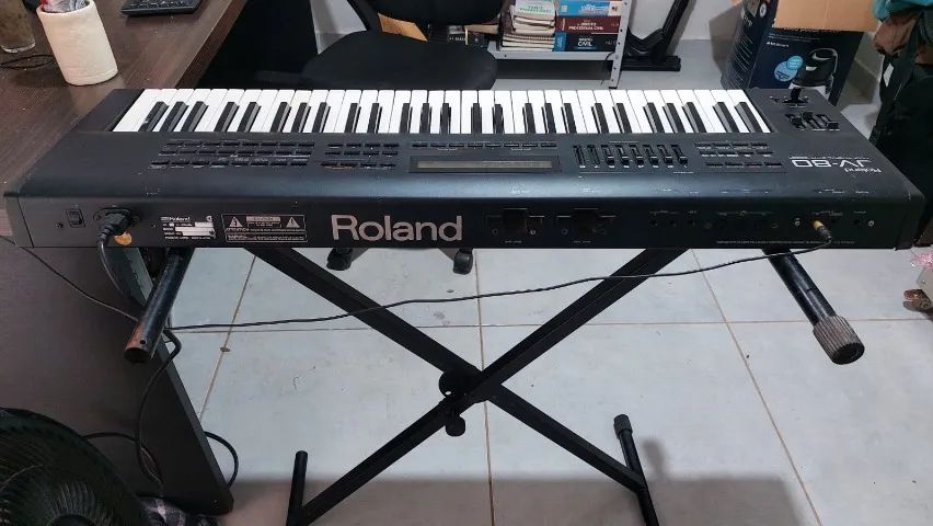 Roland JV-80 - Foto 3