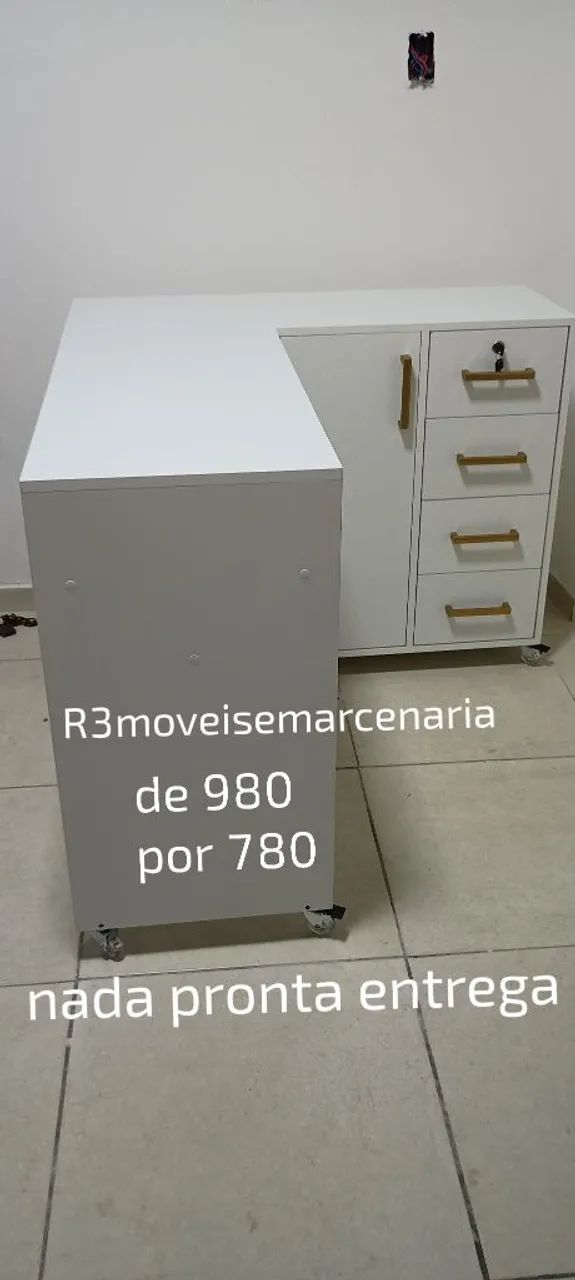 Mesa de manicure 