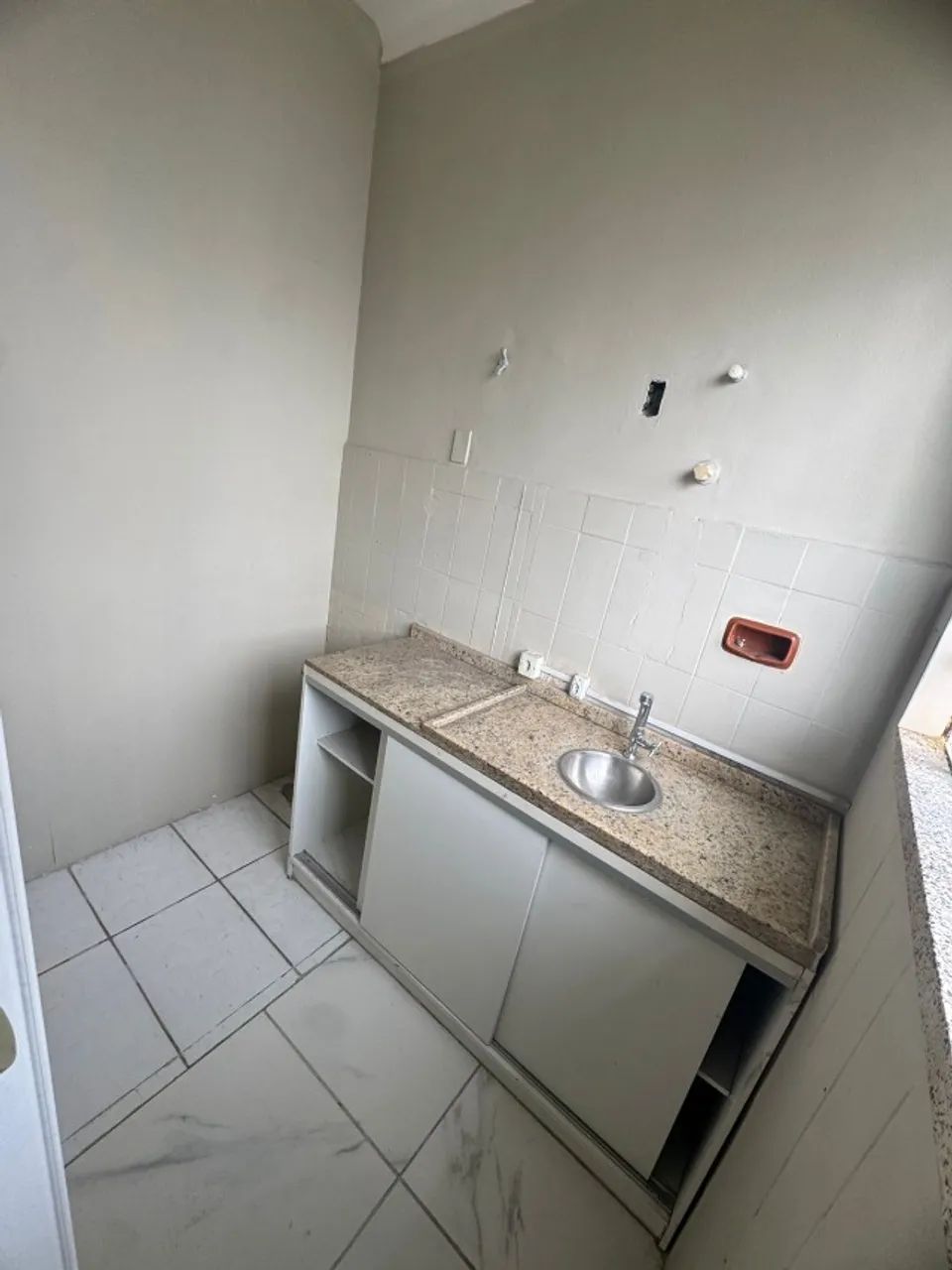 Vendo ou Alugo Prédio Comercial com 3 Pisos e 7 salas ótimo para Clinicas em Avenida - Foto 3