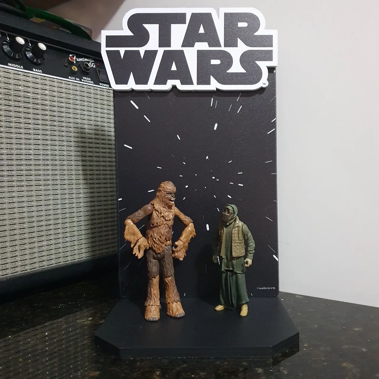 Kit Action Figure Star Wars Chewbacca + Unkars Thug + Base