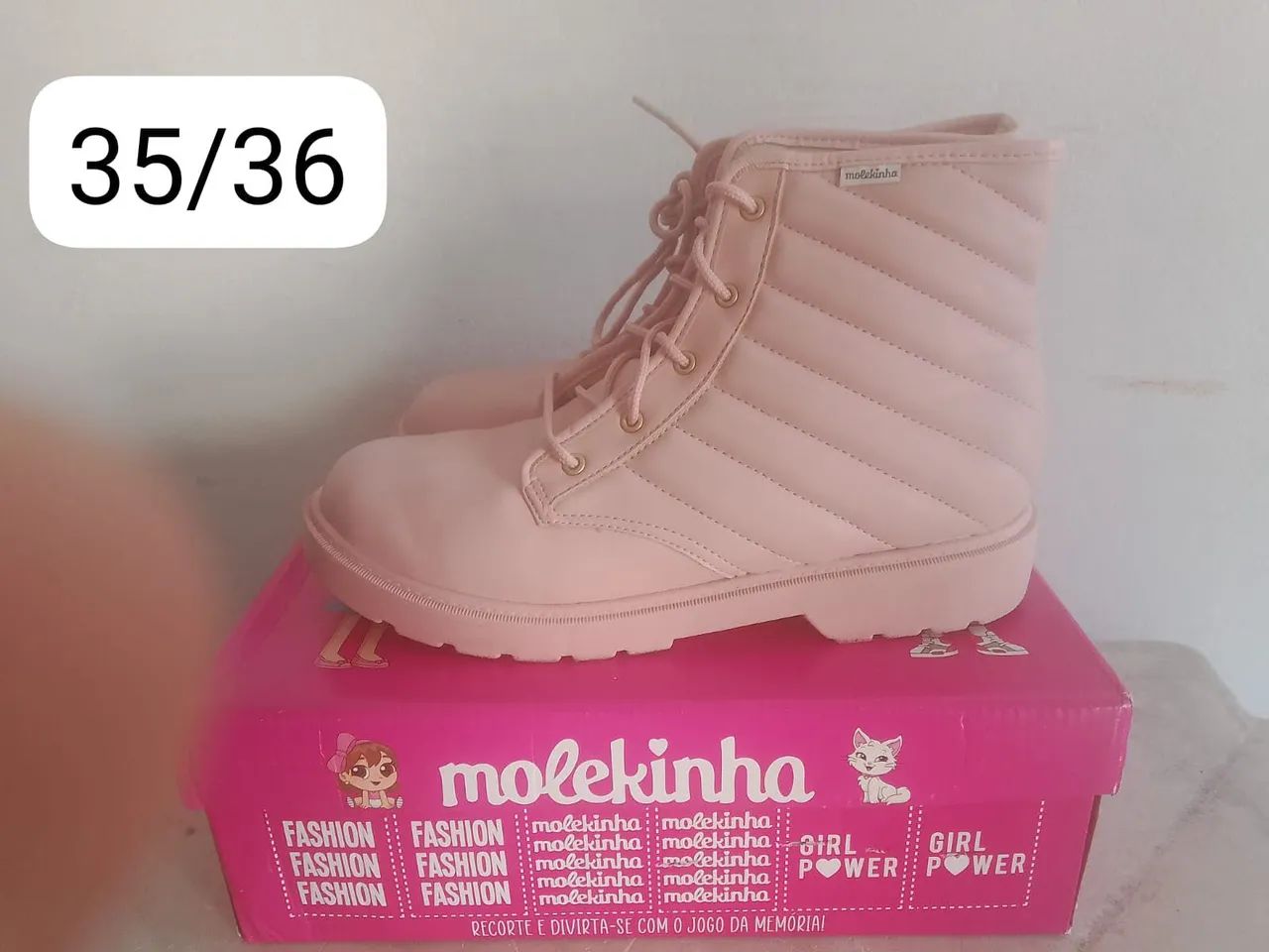 Bota Molequinha. 