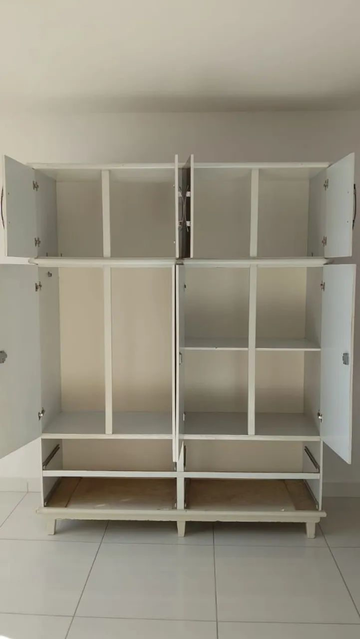 Vende-se guarda roupa casal 