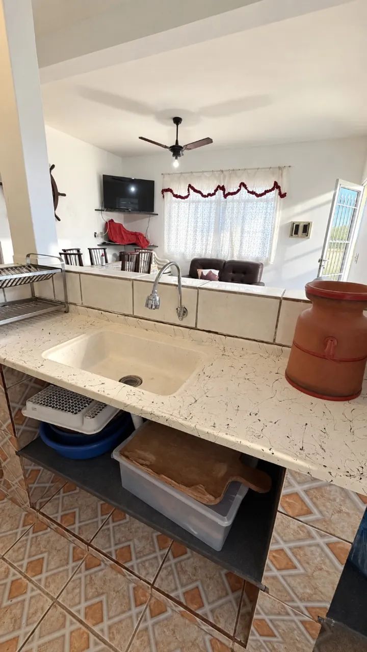 Sobrado em Ilha Comprida - 4 Quartos, 3 Quadras da Praia e Churrasqueira - Foto 4