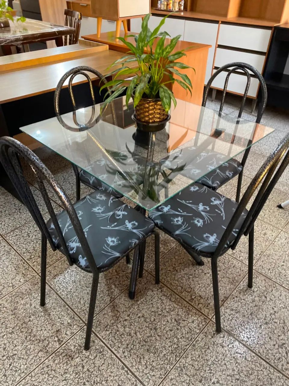 Jogo de Mesa de Cozinha com 4 Cadeiras Nova, Entrego  - Foto 3