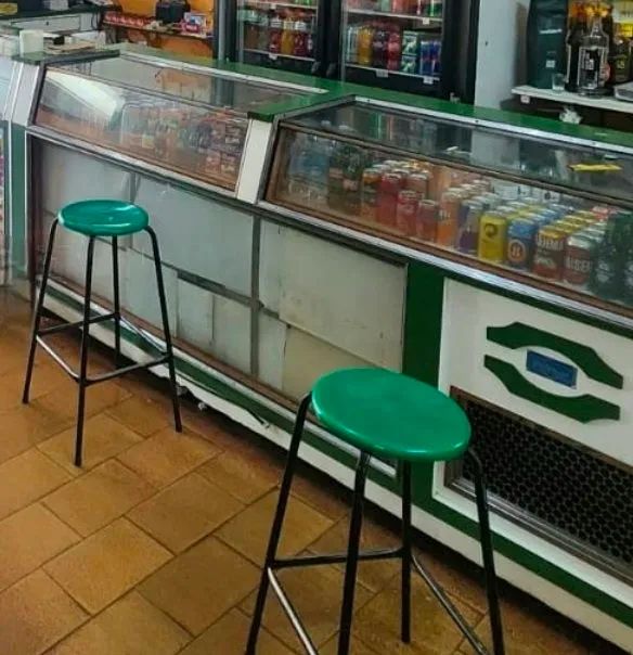 Balcão Expositor Antigo / Estilo Retrô (Para Reforma) - Foto 2