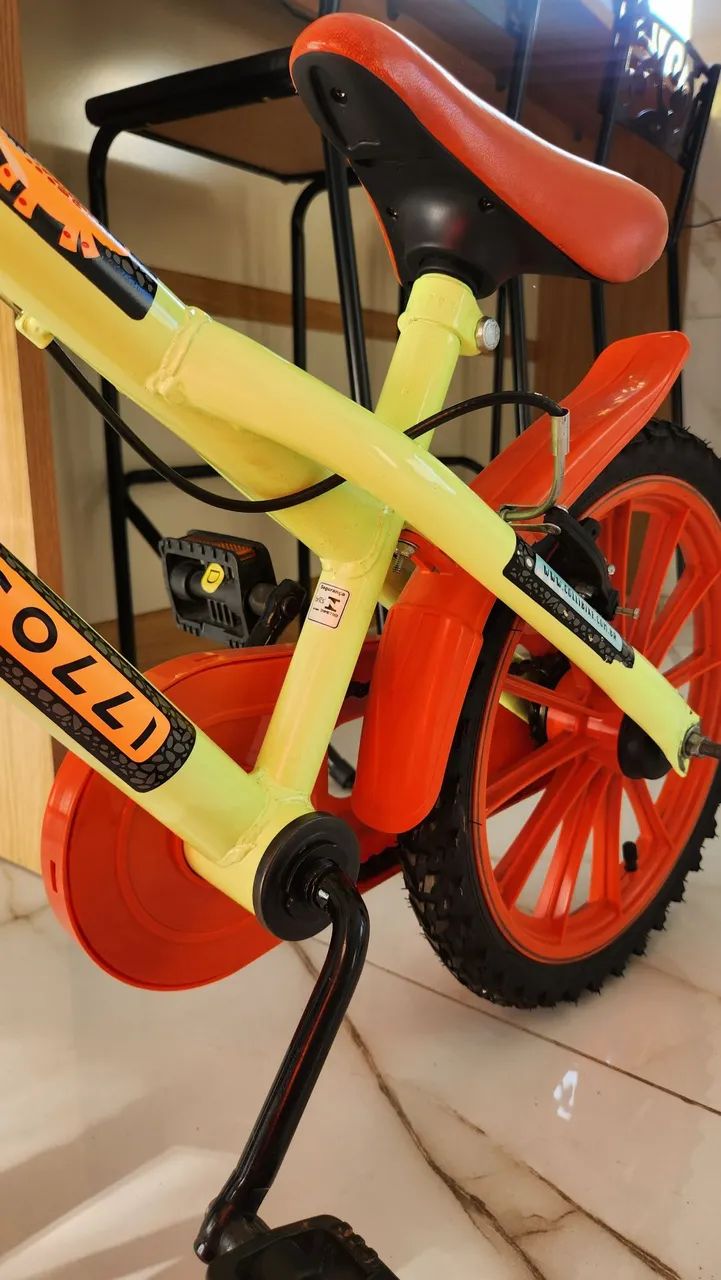 Bicicleta infantil "OTIMO ESTADO" - Foto 4