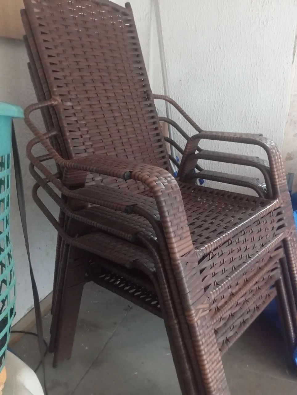 Vendo conjunto de cadeiras com mesinha - Foto 3