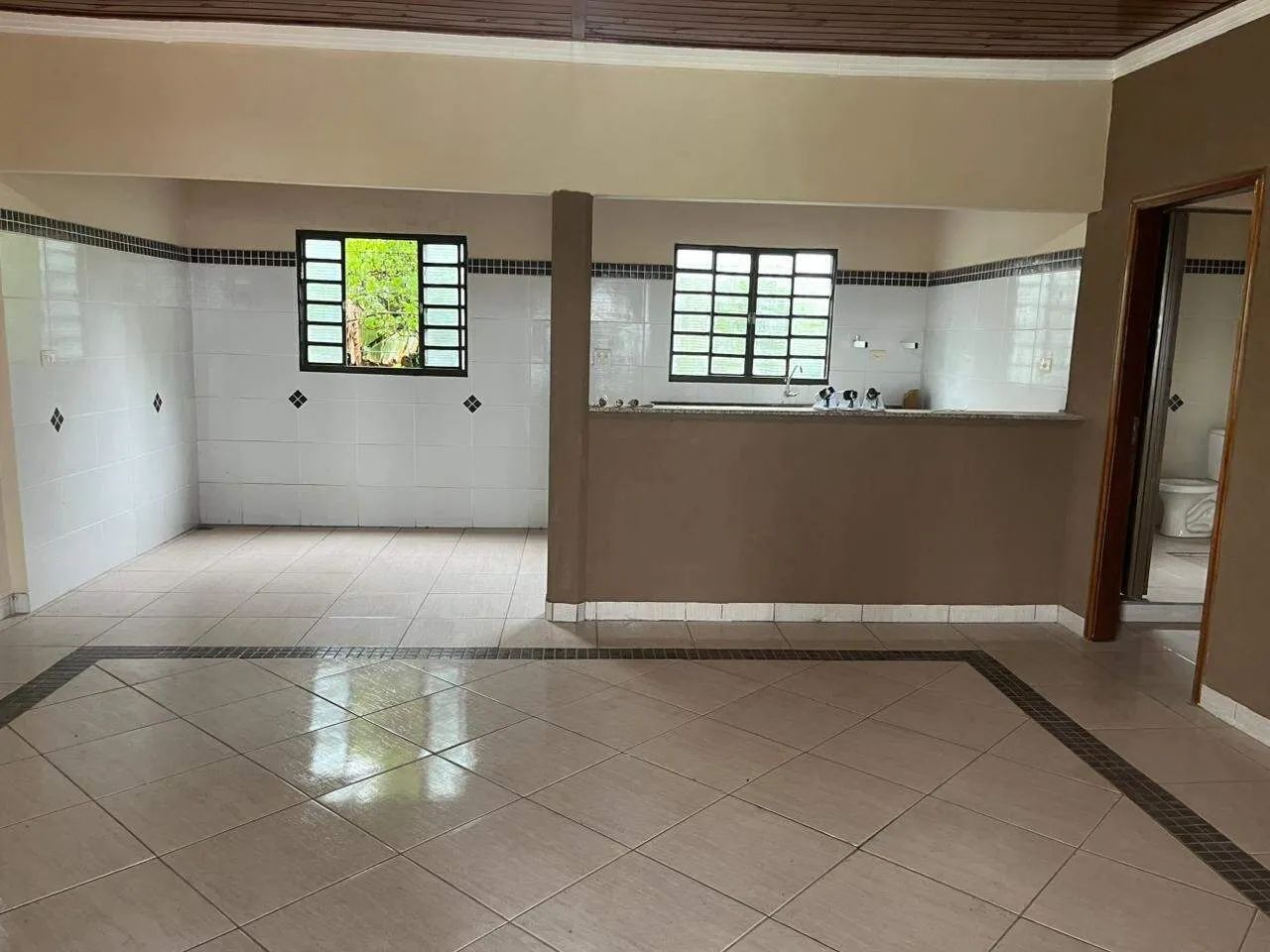 Chácara à venda com 250 m² em Botucatu