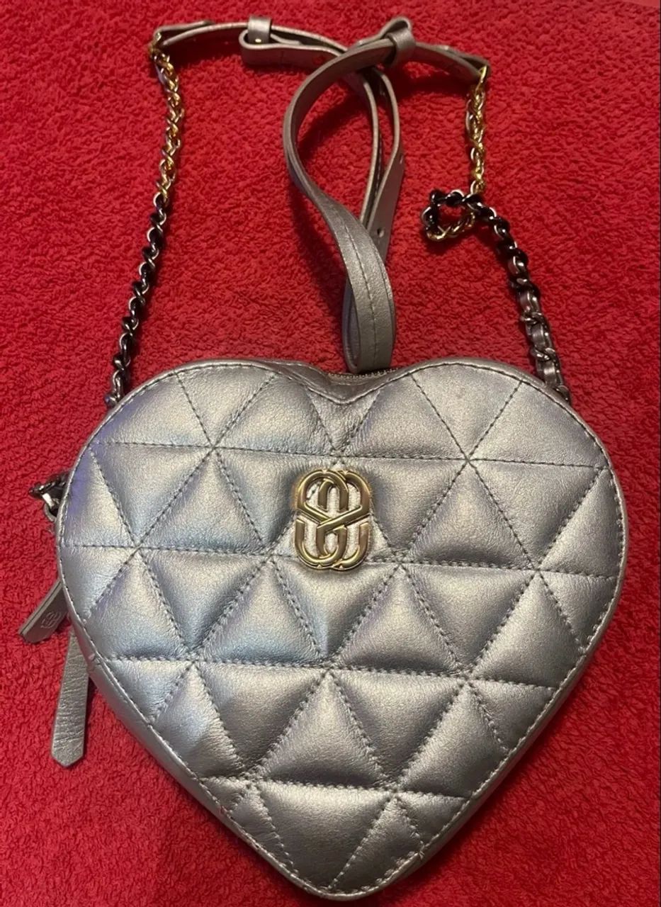Bolsa de Coração Schutz 